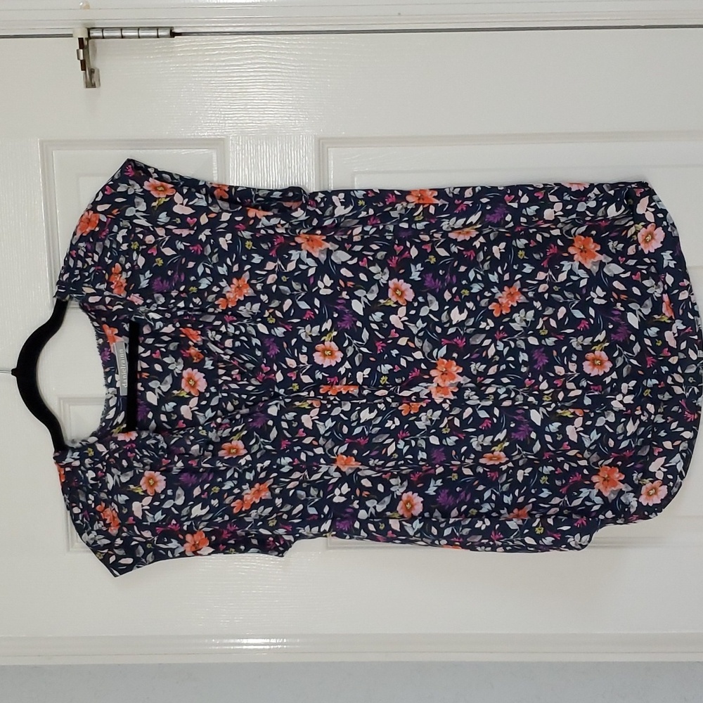 Sleeveless Blouse